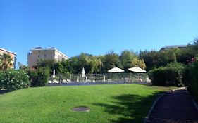 Elegant One-Bedroom Apartment With Swimming Pool - Stayinantibes - Le Vallon