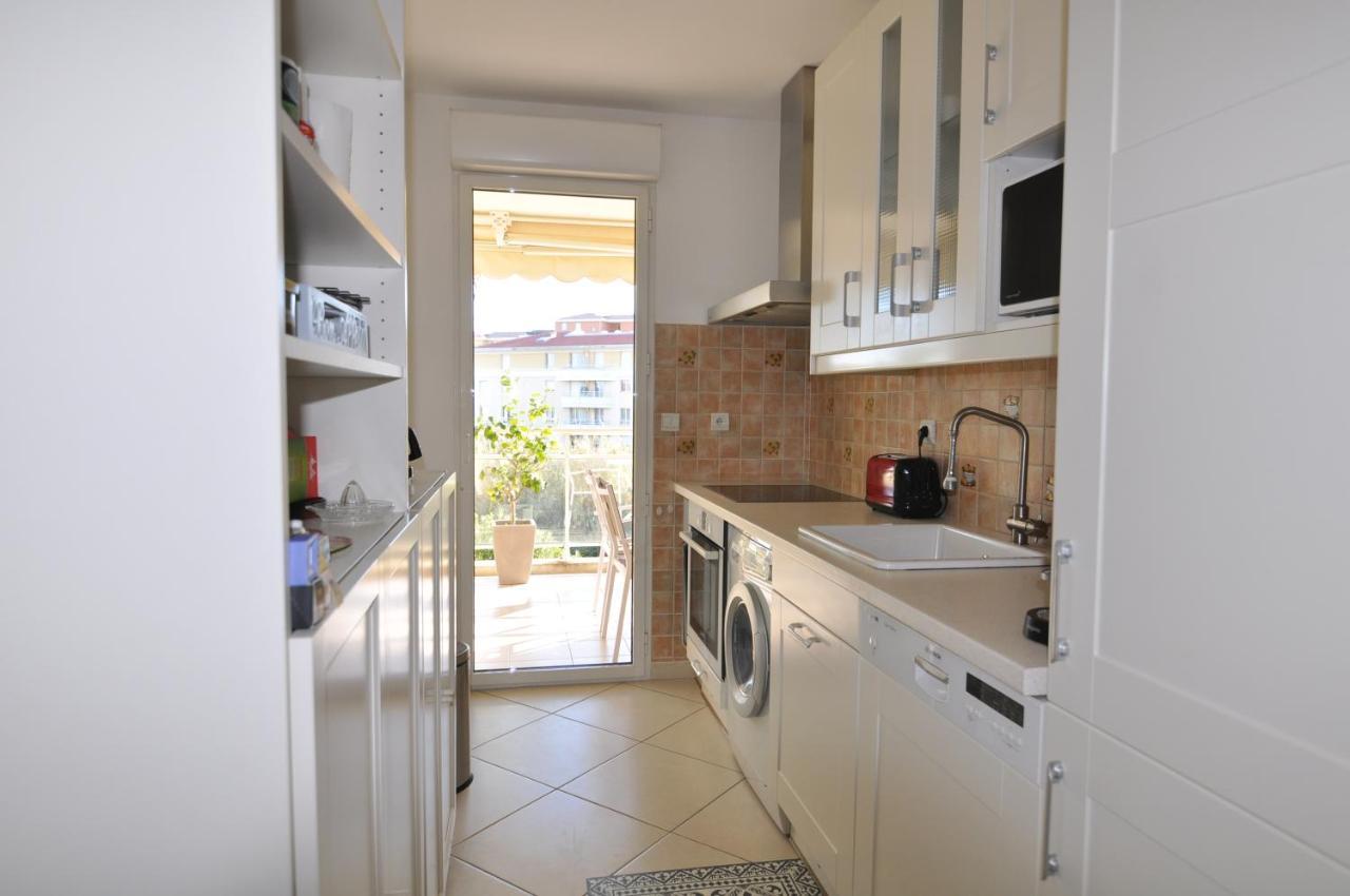 Elegant One-Bedroom Apartment With Swimming Pool - Stayinantibes - Le Vallon Exterior photo